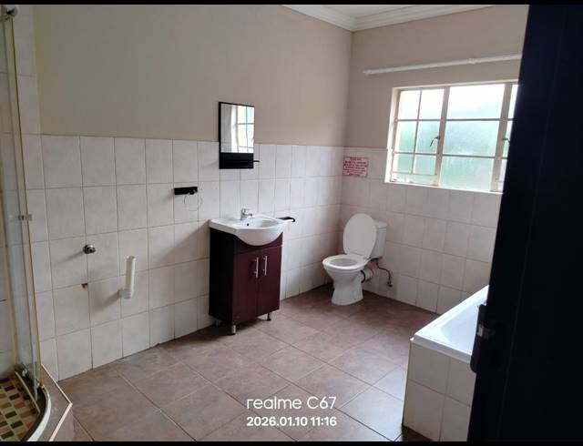 2 bed property to rent in HIGHBURY